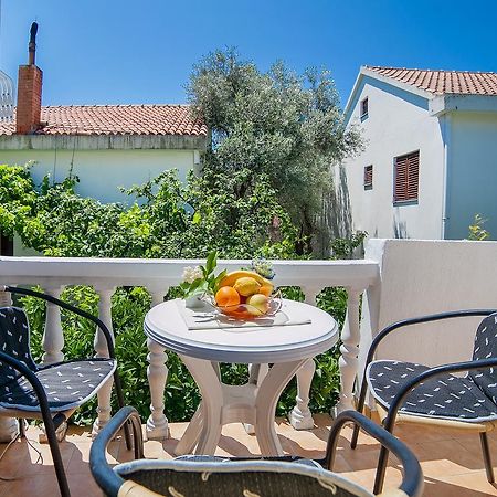 Rooms Garden Petrovac Bilik gambar