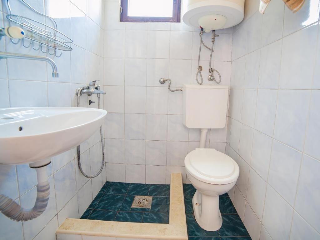 Rooms Garden Petrovac Bilik gambar